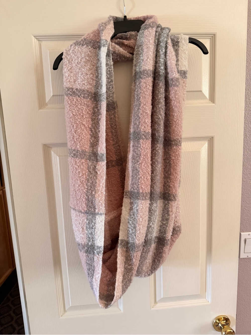 Source Unknown Pink and Gray Plaid Bouclé Infinity Scarf